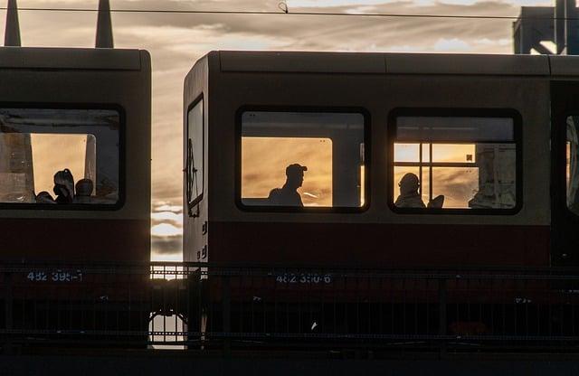 Vagon nebo Vagon: Cestování a Doprava bez Tajemství